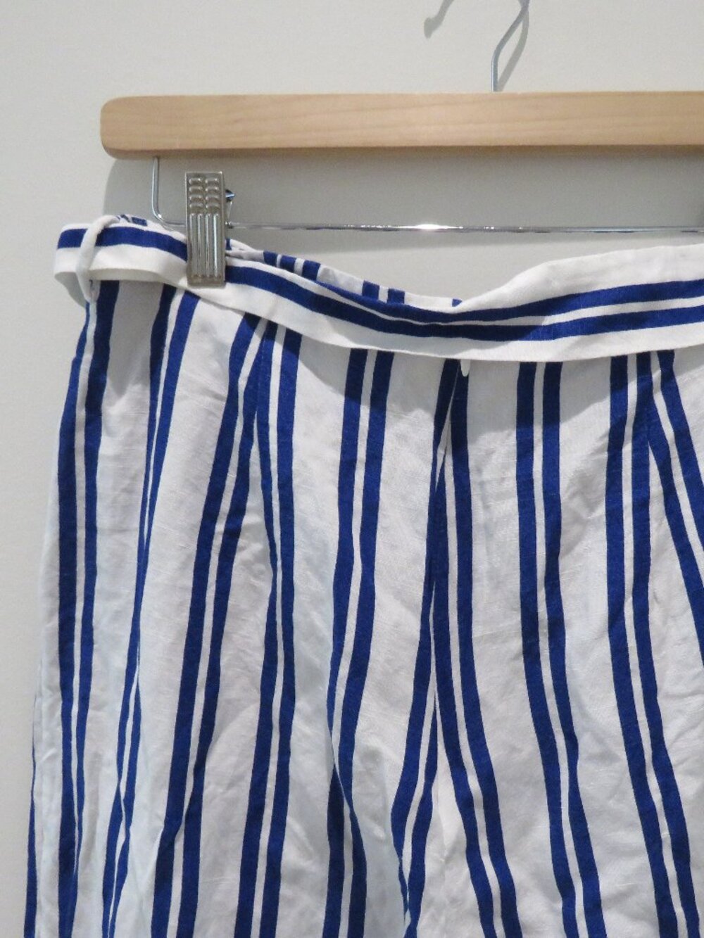 L'ACADEMIE The Lani Pant White Blue Stripe Medium Linen Blend Preppy Coastal - Picture 7 of 14